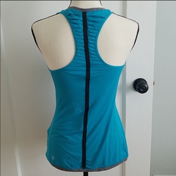 NWOT Lululemon tank top - Picture 4 of 8